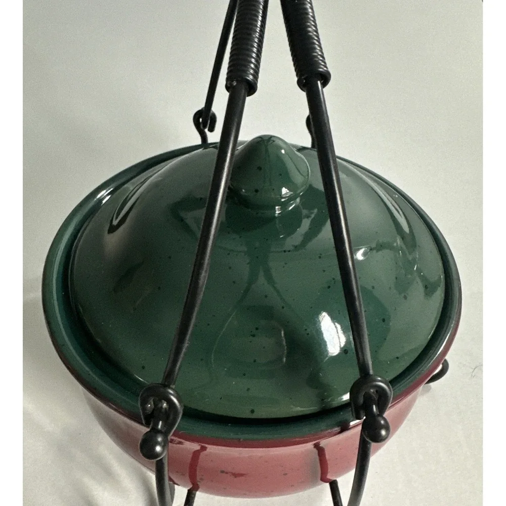 Vintage Speckled Stoneware Bean /Soup Pot With Iron Trivet